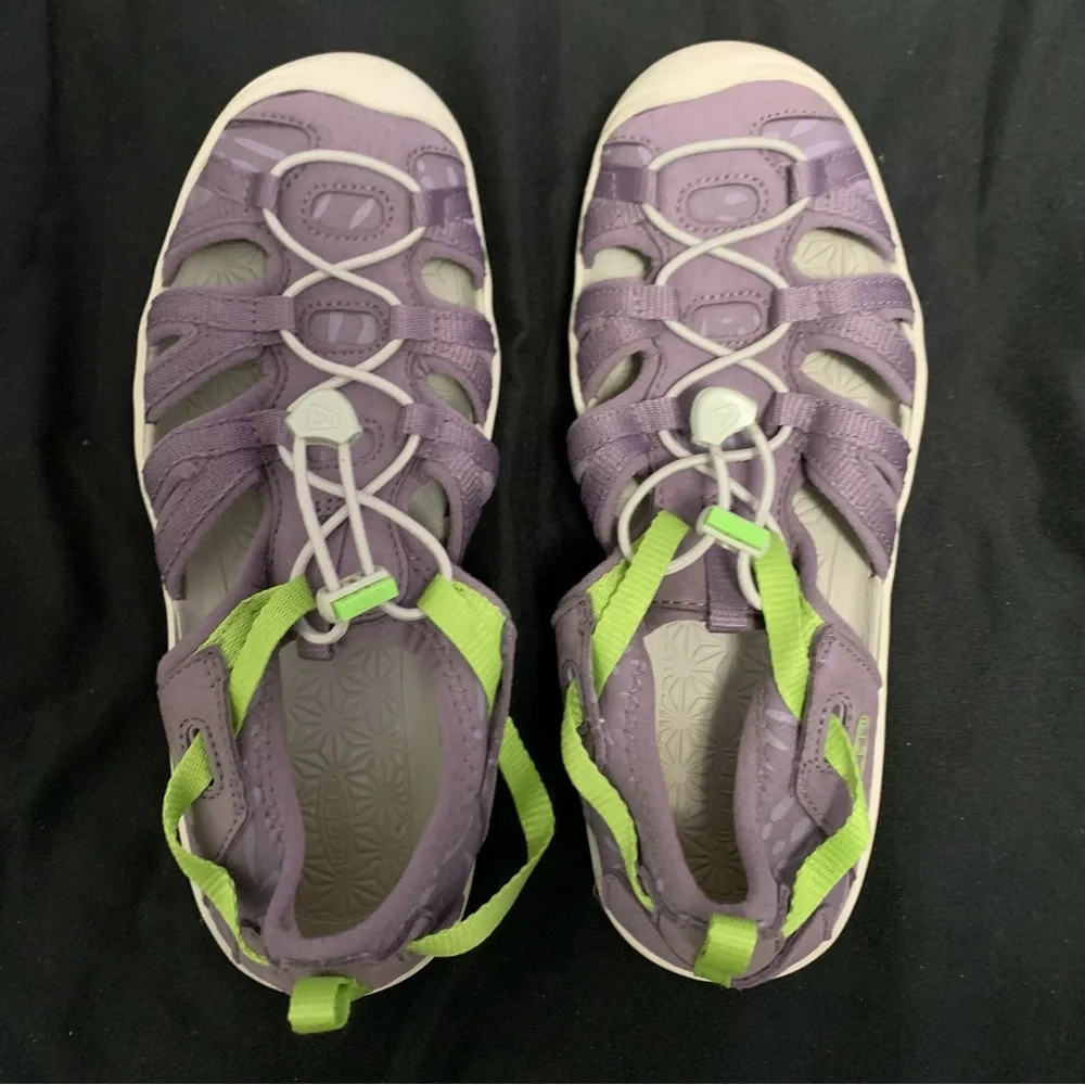 Keen Moxie Slip On Sandals Size 3 - Picture 1 of 3